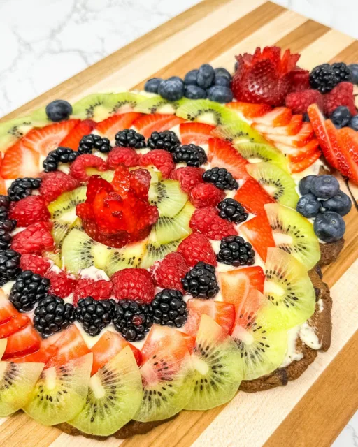 A little color can go a long way! ๐๐๐๐
Fruit is an important part of a balanced school meal, bringing natural flavor, color, and plenty of nutrients to the lunch tray. Different fruits offer different benefits that help support growing bodies throughout the school day.
Our team loves giving students a variety of fresh, colorful options to enjoy alongside their meals, because nutritious choices can be delicious ones, too! Tell us your favorite fruit in the comments!
Learn more about how ChefAdvantage makes lunch easy @ link in bio!
#ChefAdvantage #StudentNutrition #HealthySchools #SchoolLunch #K12Dining #SchoolFoodService #HealthyStudents